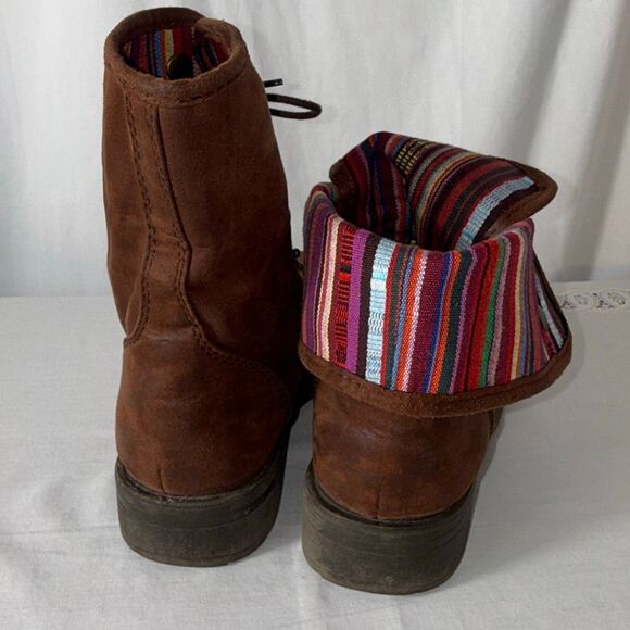 American Eagle Boho Fold-Over Combat Boots Women’s 8 Brown Faux Leather Aztec Wo - Picture 3 of 14